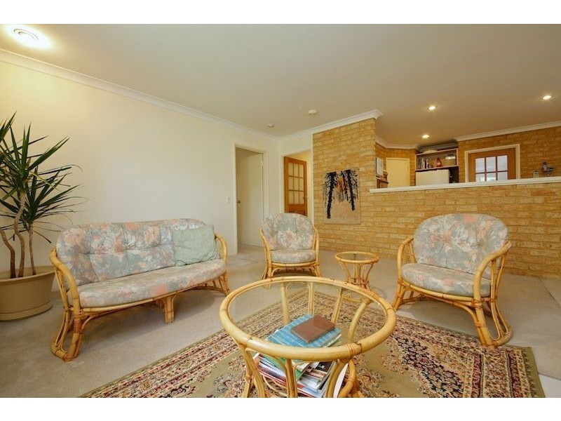 8 Kirby Way, Samson WA 6163