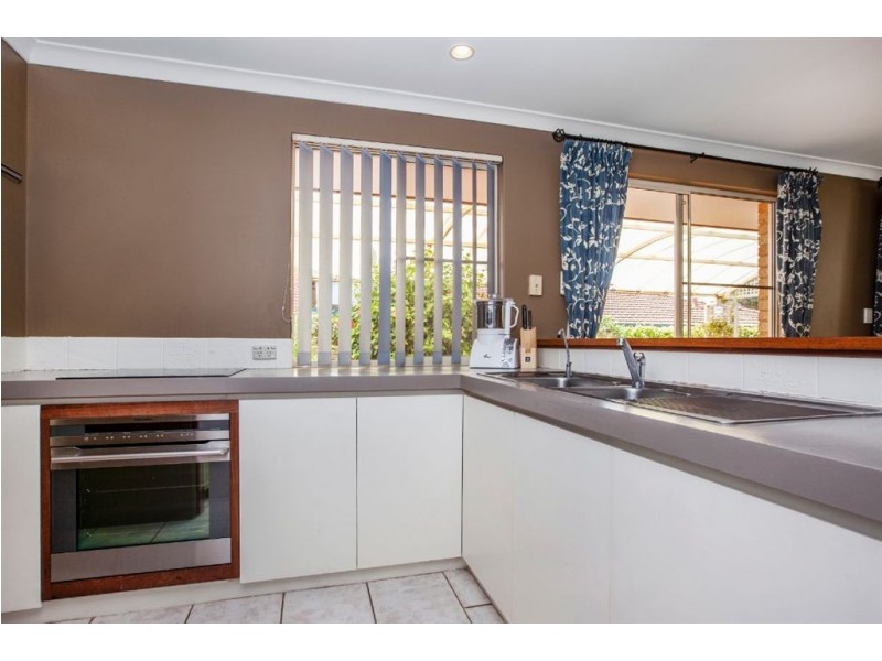 12 Woodland Dale, Canning Vale WA 6155