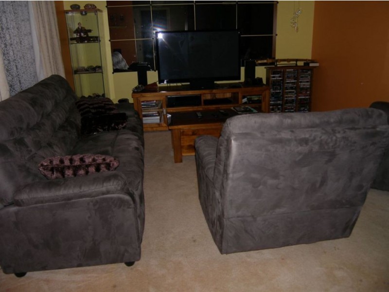 137 Seville Drive, Seville Grove WA 6112