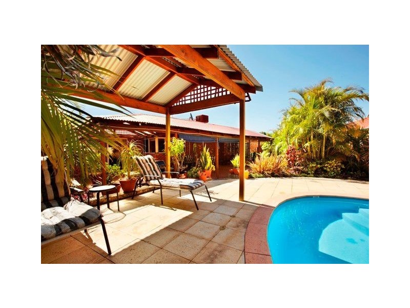 26 Marshwood Retreat, Bibra Lake WA 6163