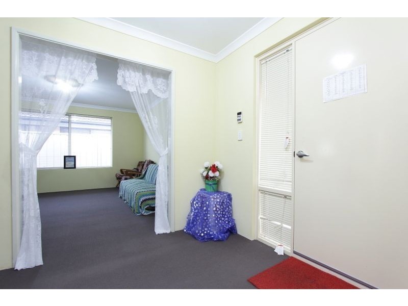 20 Rosemary Street, Wattle Grove WA 6107