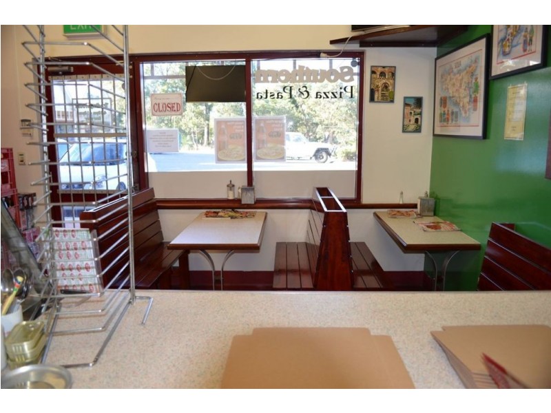 2/3 St Pauls, Bibra Lake WA 6163