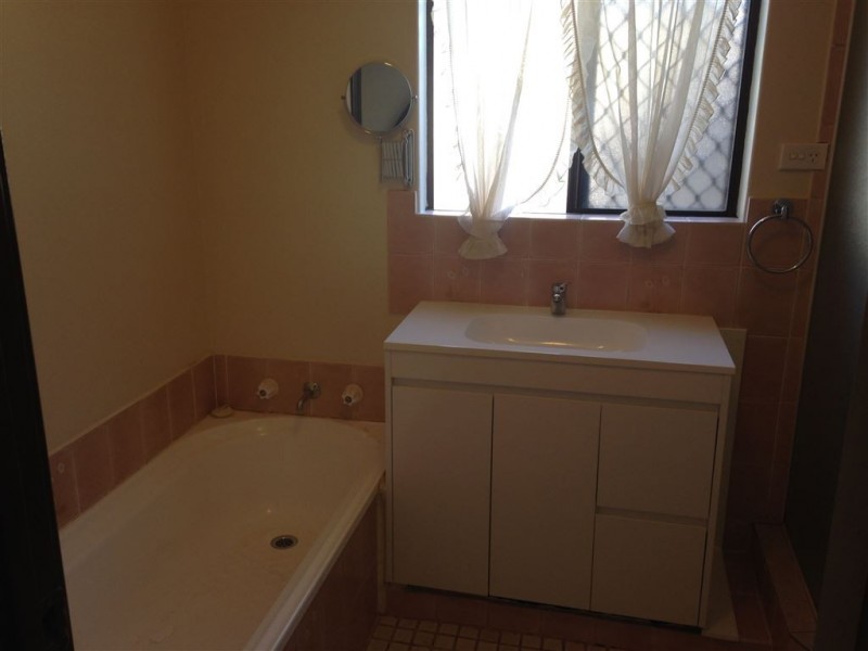 17B Marian Avenue, Armadale WA 6112