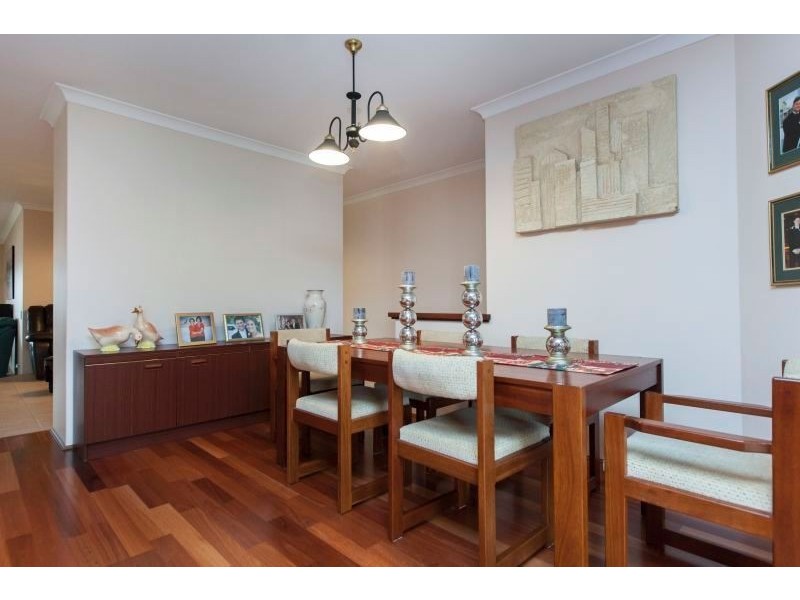 9 Moresby Close, Bibra Lake WA 6163