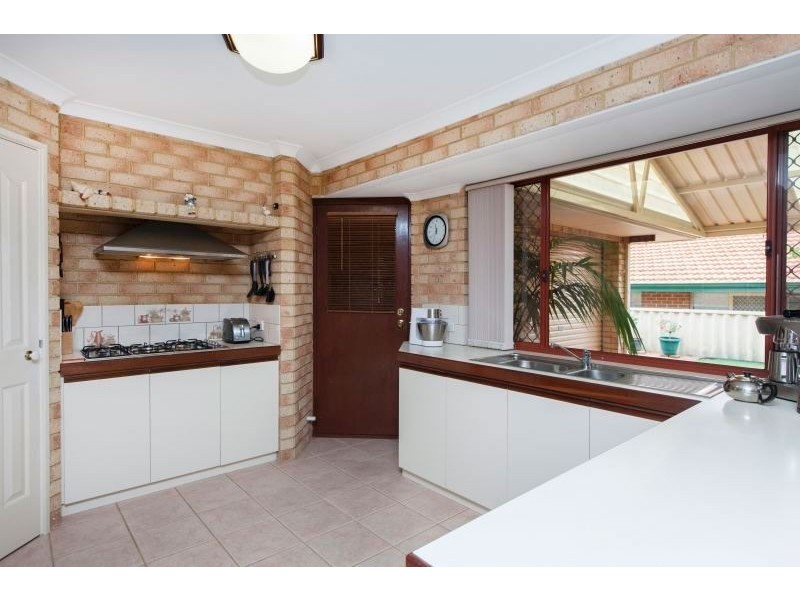 9 Moresby Close, Bibra Lake WA 6163