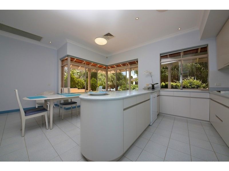 41a Melville Beach Road, Applecross WA 6153