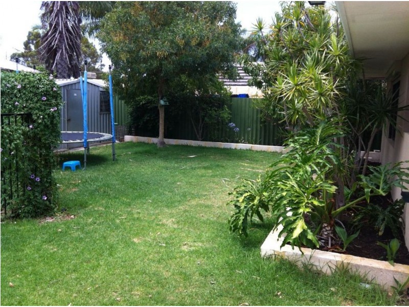 9 Wellesley Way, Samson WA 6163