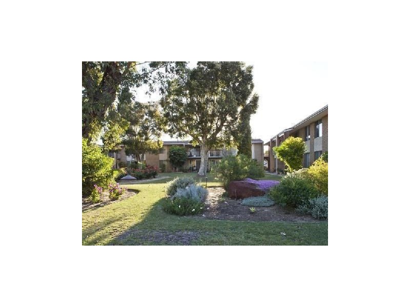 24/1 Clydesdale Street, Como WA 6152