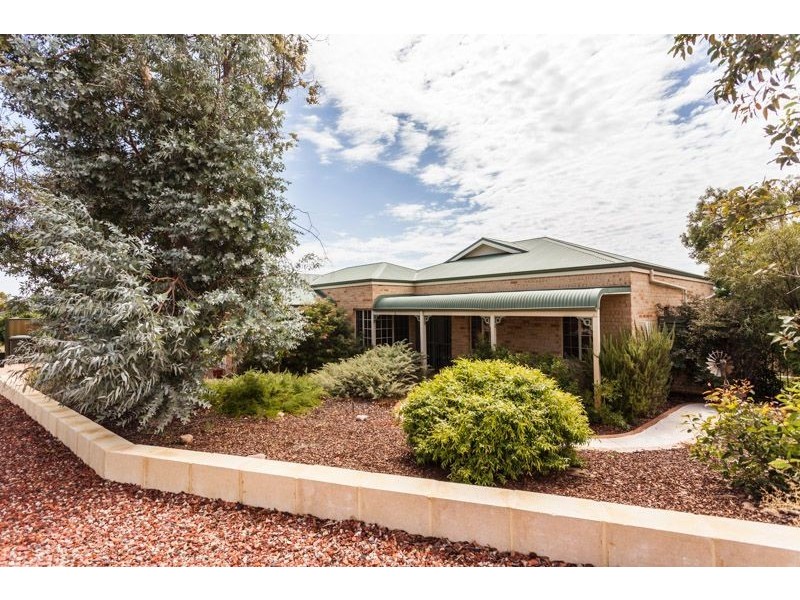 3 Millwood Close, Bibra Lake WA 6163