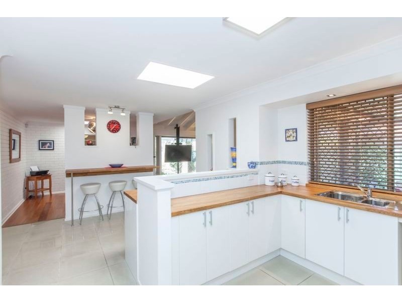 6 Kirby Way, Samson WA 6163