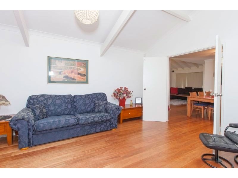 6 Kirby Way, Samson WA 6163