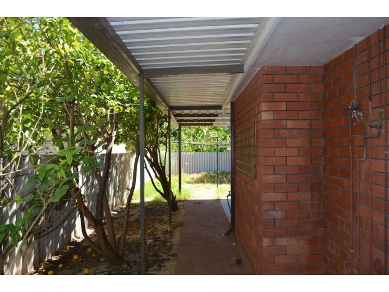 25 Edgeroi Way, Armadale WA 6112