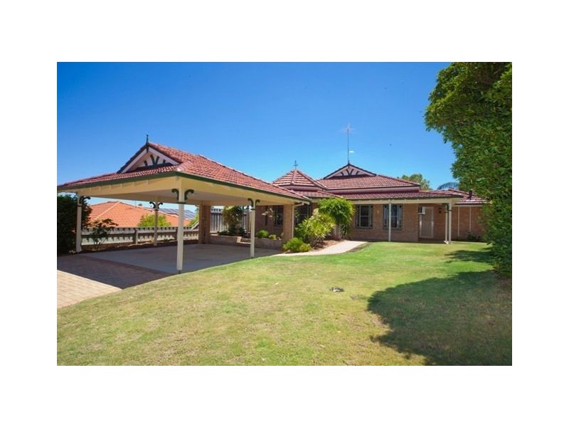 5 Greenpark Rise, Bibra Lake WA 6163