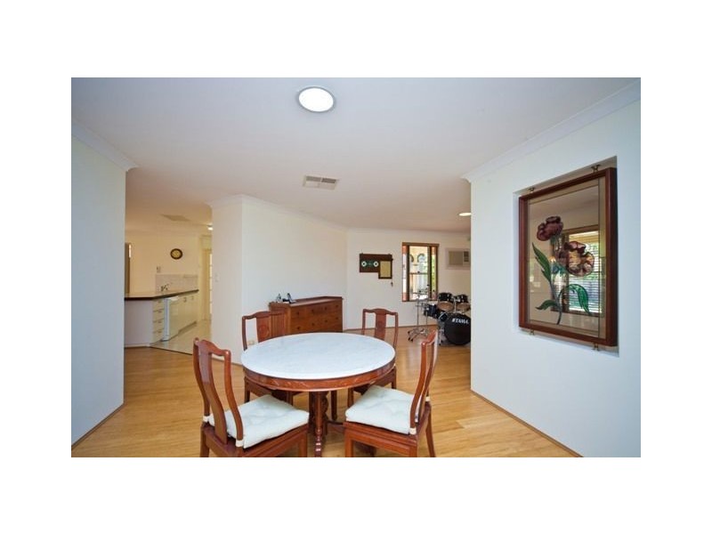 5 Greenpark Rise, Bibra Lake WA 6163