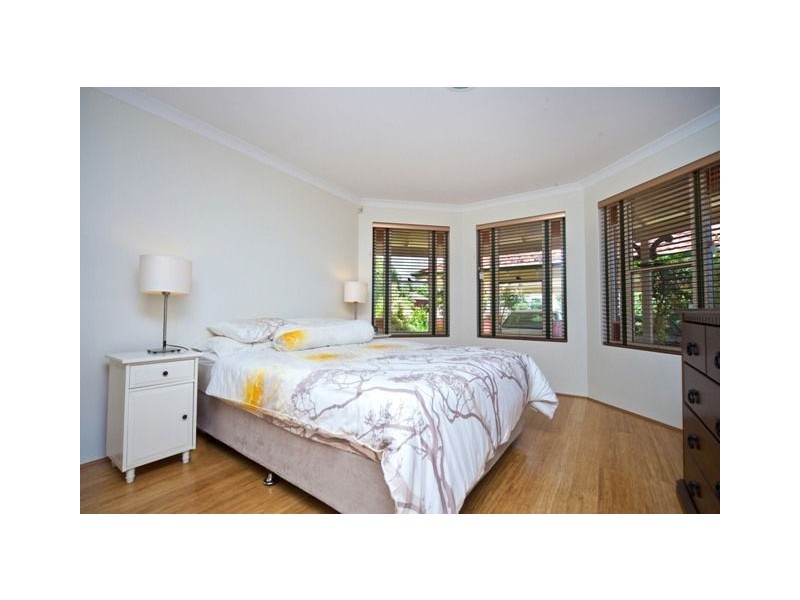 5 Greenpark Rise, Bibra Lake WA 6163