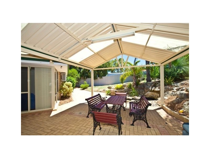 5 Greenpark Rise, Bibra Lake WA 6163