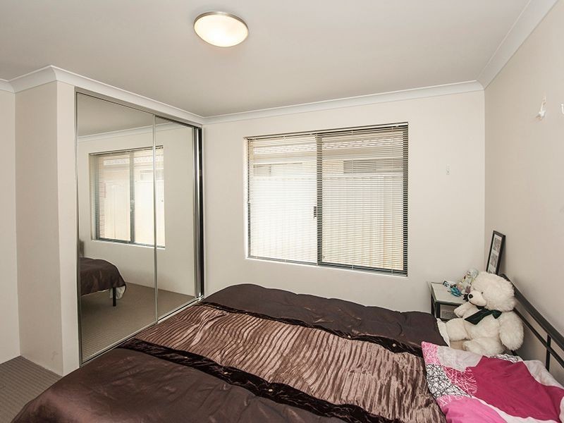 22b Terrigal Way, Armadale WA 6112