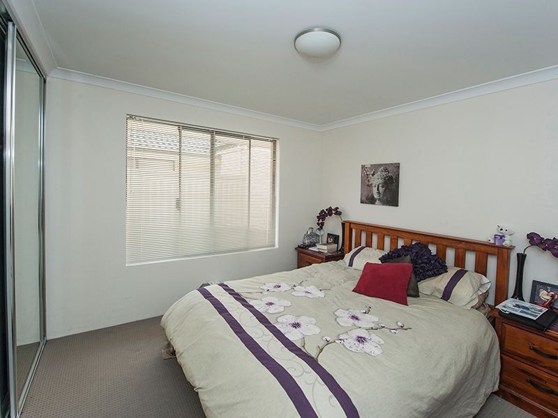 22b Terrigal Way, Armadale WA 6112