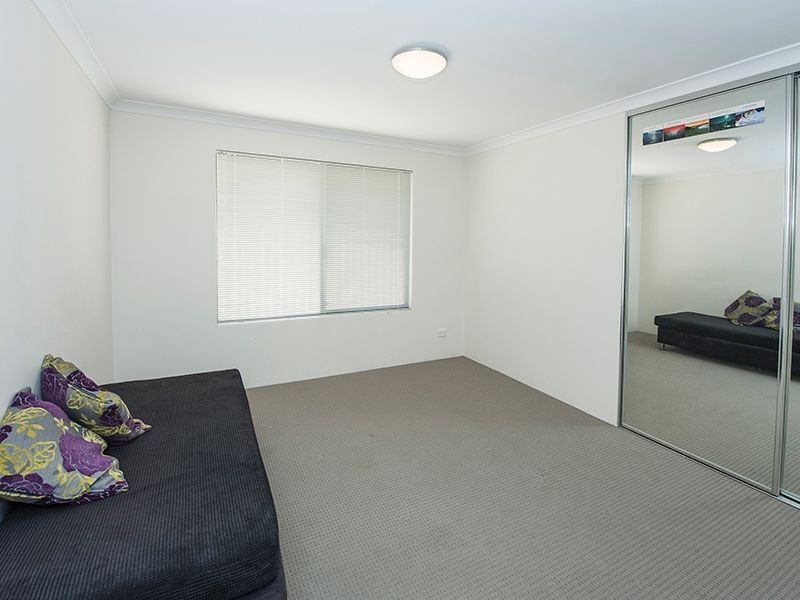 22b Terrigal Way, Armadale WA 6112