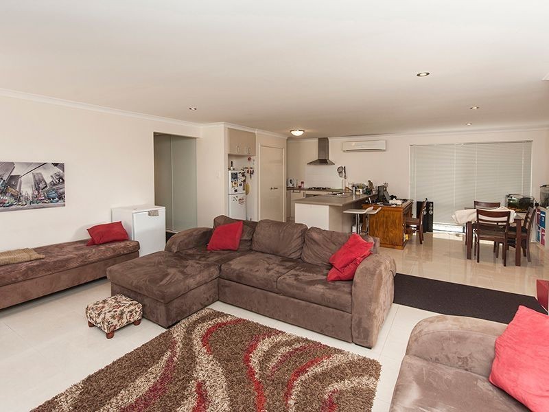 22b Terrigal Way, Armadale WA 6112