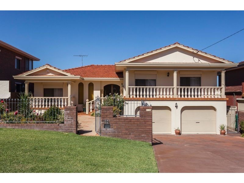 33 Hanlon Street, Hamilton Hill WA 6163