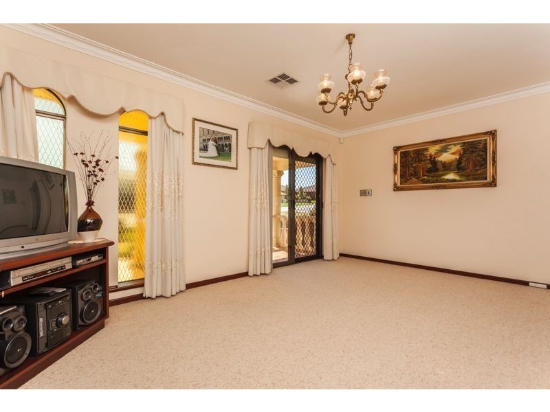 33 Hanlon Street, Hamilton Hill WA 6163