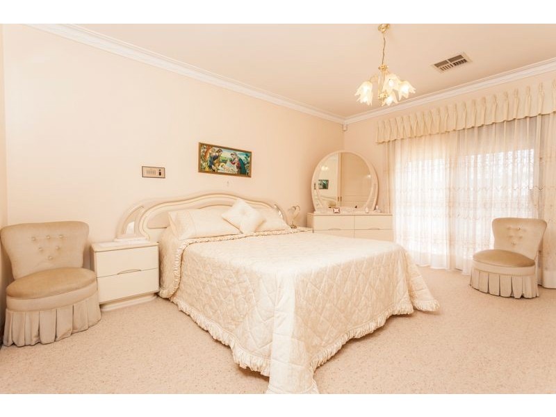 33 Hanlon Street, Hamilton Hill WA 6163