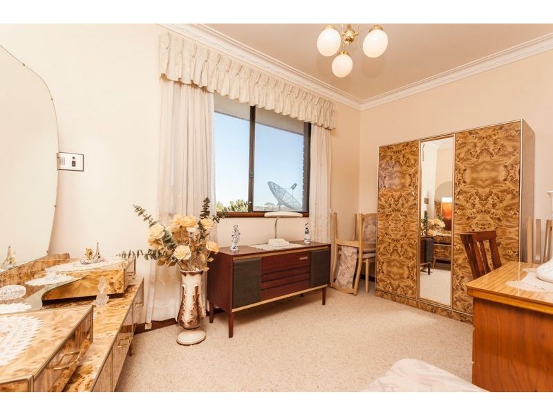 33 Hanlon Street, Hamilton Hill WA 6163