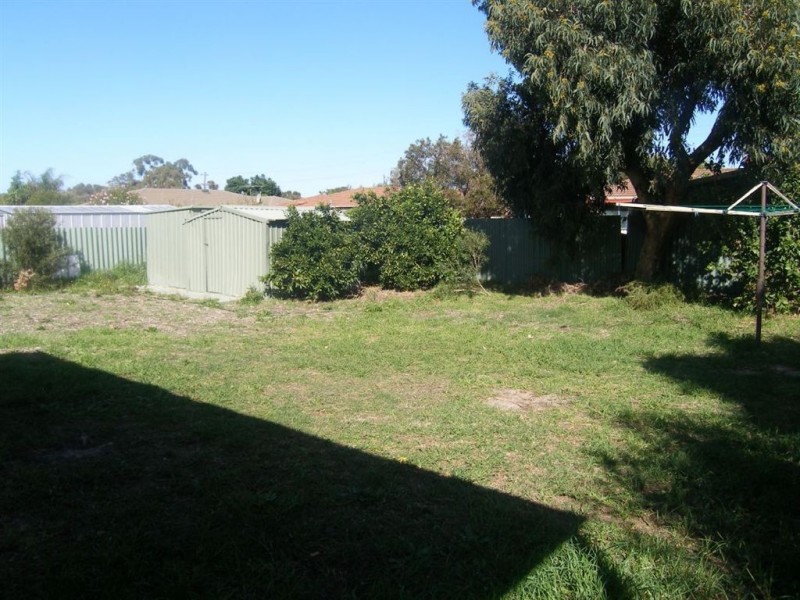 25 Pelham Street, Armadale WA 6112