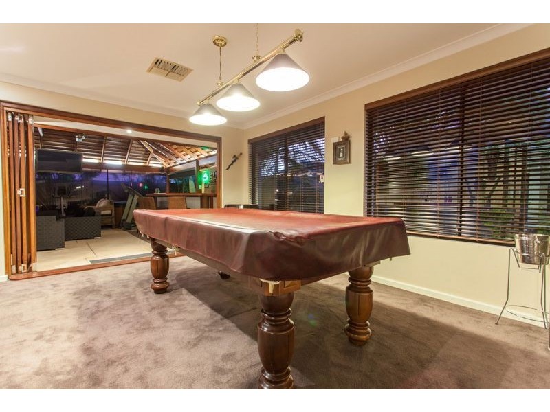 6 Strathcona Rise, Bibra Lake WA 6163