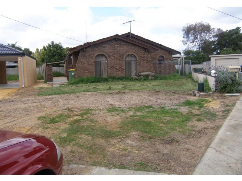 29 Amaroo Court, Seville Grove WA 6112