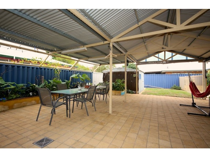 1 Pearce Court, Huntingdale WA 6110