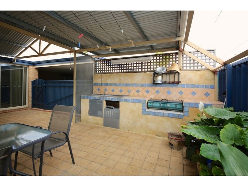 1 Pearce Court, Huntingdale WA 6110