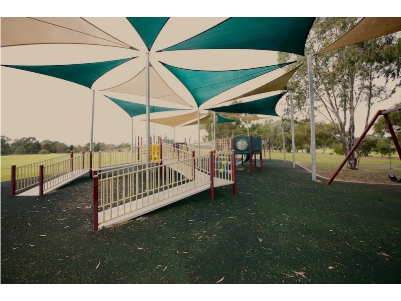 1 Pearce Court, Huntingdale WA 6110