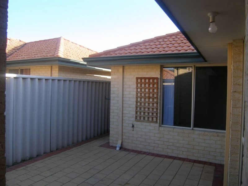 57/33 Seaforth Ave, Gosnells WA 6110