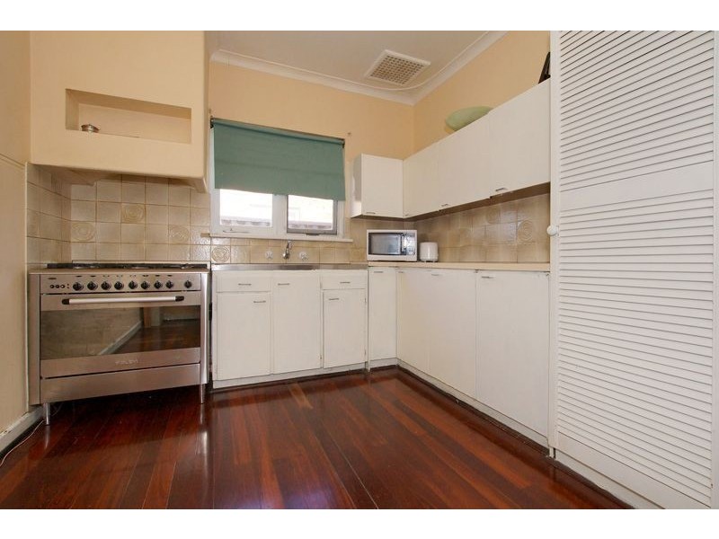 7 Tonbridge Way, Thornlie WA 6108