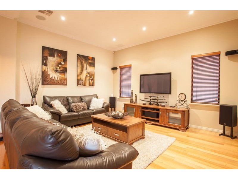 10 Tantabiddi Heights, Yangebup WA 6164