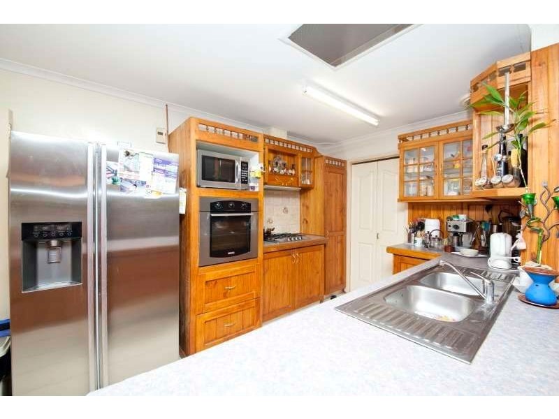 5 Dobell Street, Huntingdale WA 6110