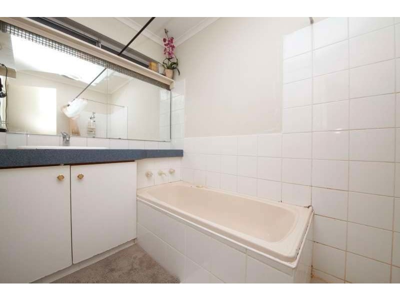 5 Dobell Street, Huntingdale WA 6110