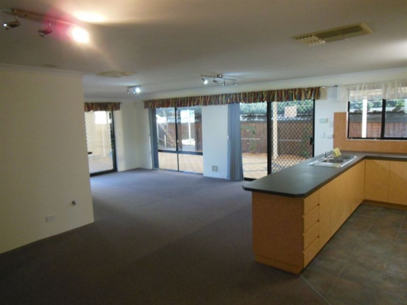 6 Caribbean Approach, Canning Vale WA 6155