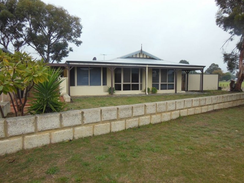 16 Kookaburra Way, Gosnells WA 6110