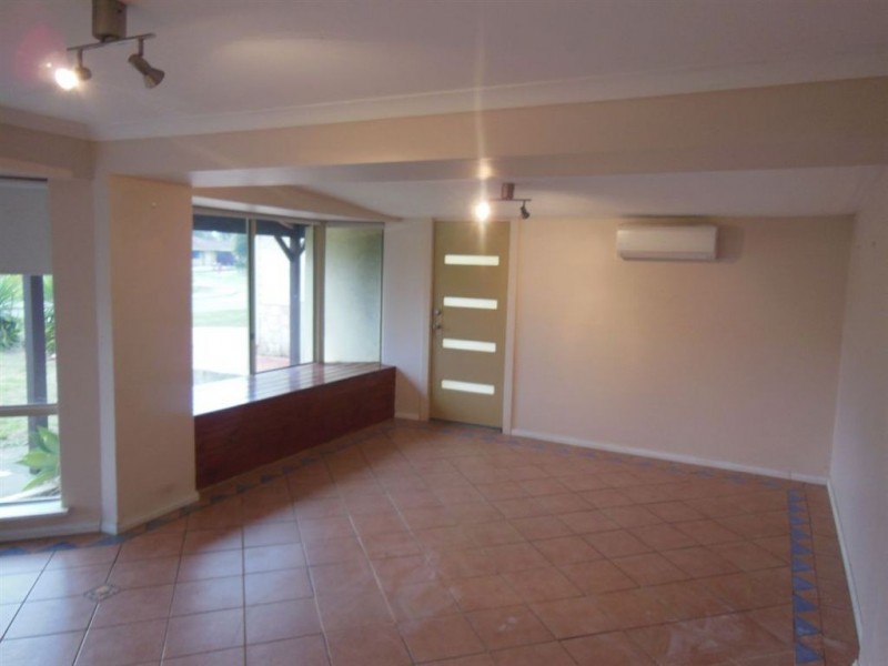 16 Kookaburra Way, Gosnells WA 6110