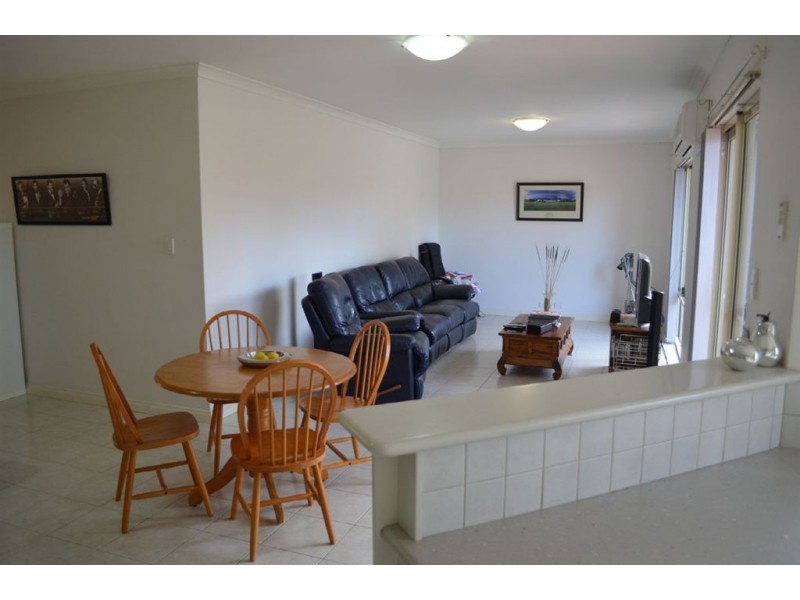 2B Roberts Road, Carlisle WA 6101