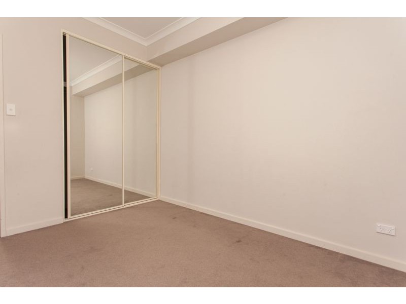 17/6 Ibera Way, Success WA 6164