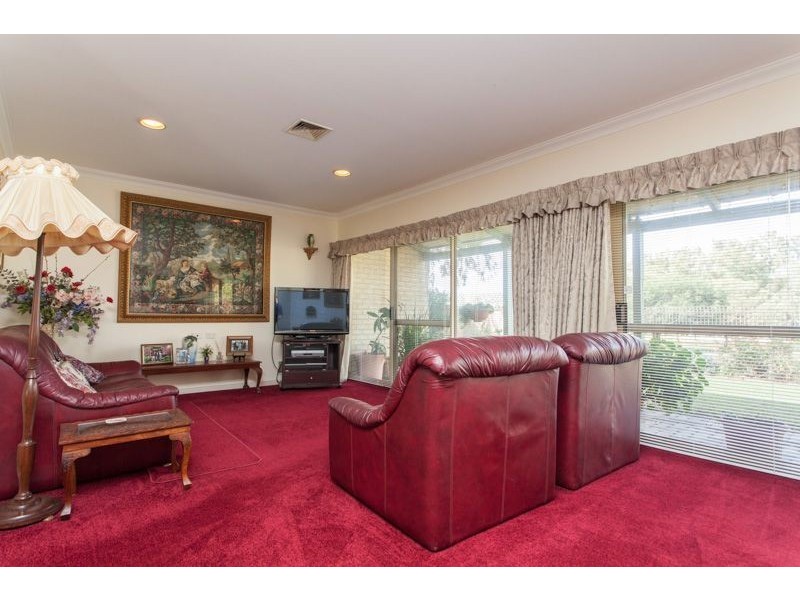 31 McMahon Way, Kardinya WA 6163