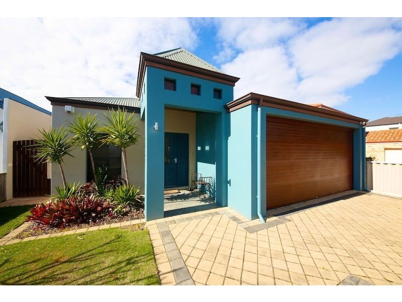 82A Swan Road, Attadale WA 6156