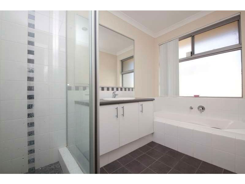 1/24 Tait street, Armadale WA 6112