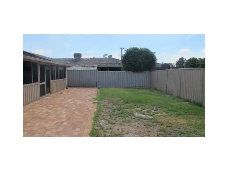 4 James Street, Gosnells WA 6110