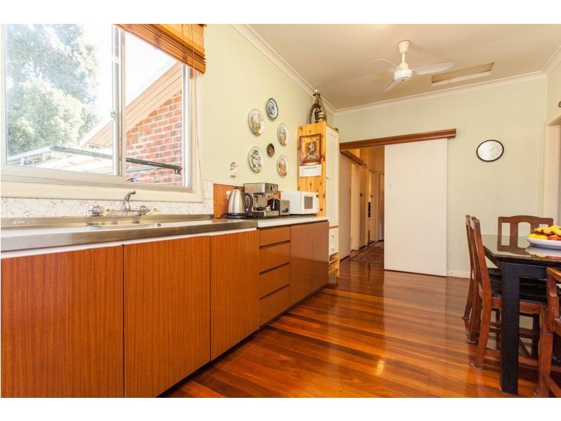6 Hartree Close, Willagee WA 6156