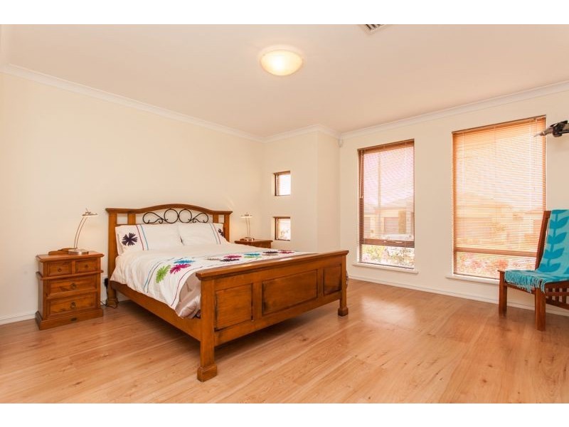 3 Royale Way, Bibra Lake WA 6163